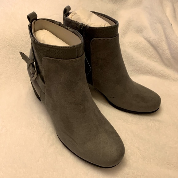 Croft and Barrow Women’s Gila High Heeled Boots - NWTs Size 8.5 - Picture 2 of 15